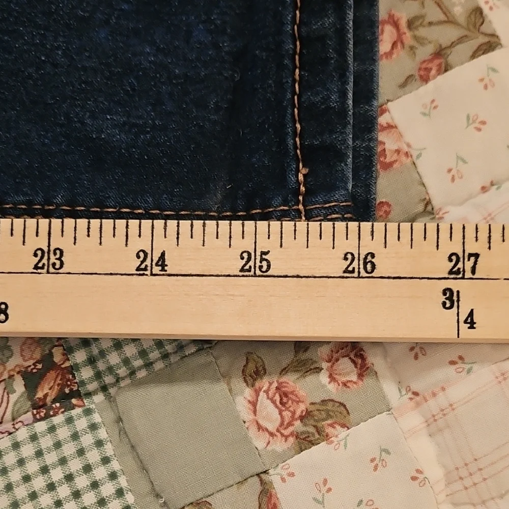 Curve Appeal High Rise Skinny w/ Comfort Waist - Size 10/30 - Picture 5 of 9
